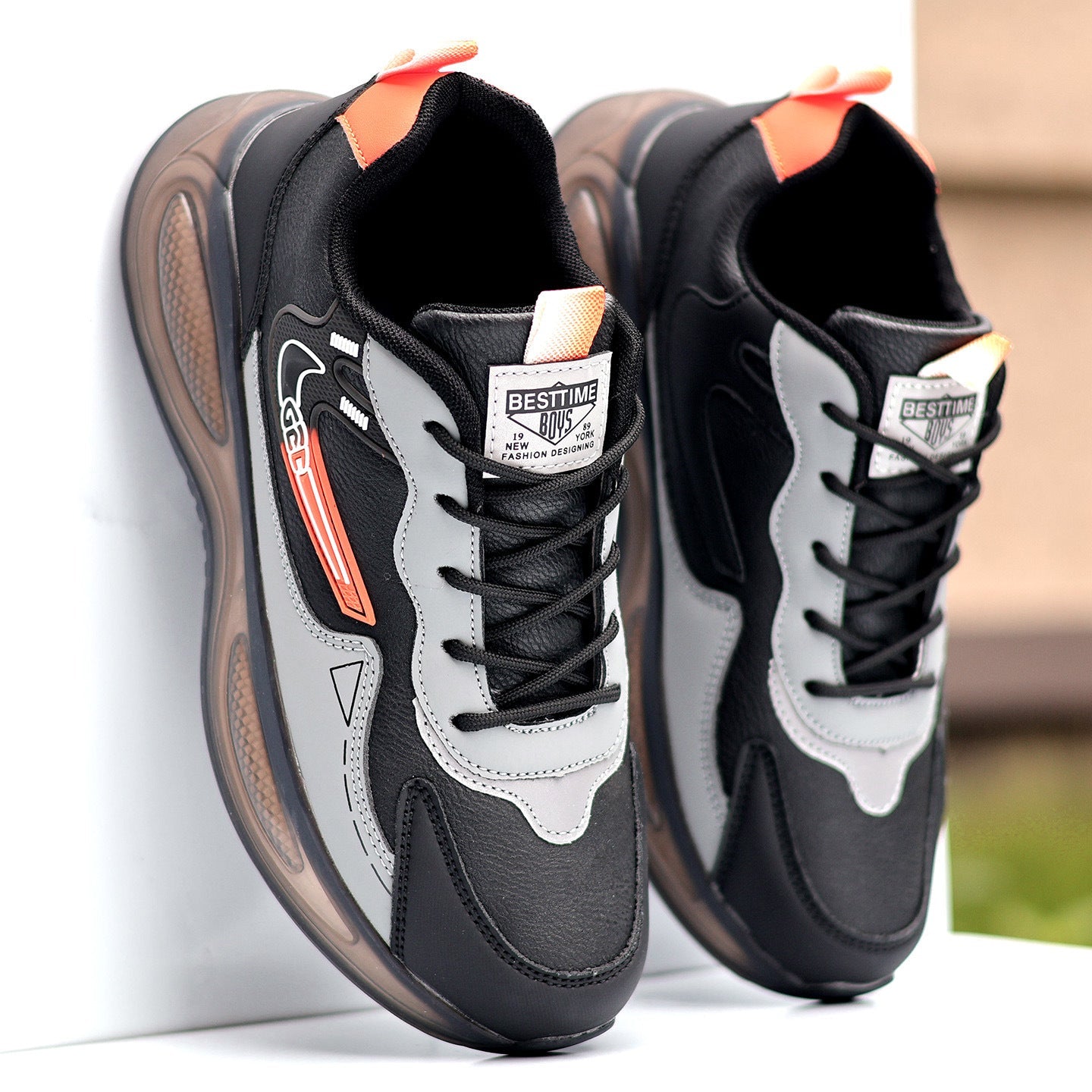 Damen Sportliche Performance-Sneaker mit atmungsaktivem Obermaterial und stabiler Dämpfung R&B