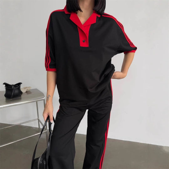 Damen sportliches Polo-Set mit kurzen Ärmeln und seitlichen Streifen R&B
