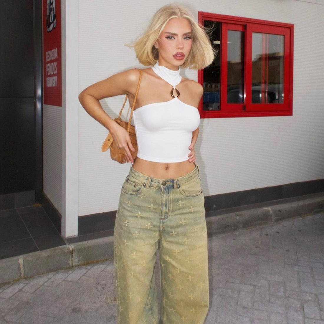 Damen Sportliches Crop-Top mit geschmackvollem Choker und dekorativem Detail R&B