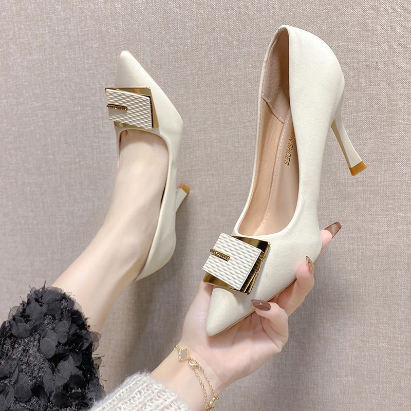 Damen stilvolle Pumps mit modischem Schmuckdetail und elegantem Absatz R&B