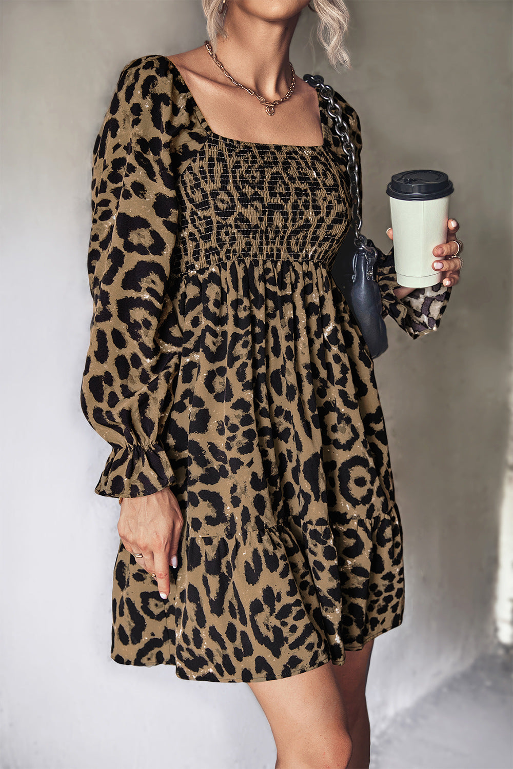 Damen Wickelkleid mit modernem Leopardenmuster und elastischem Taillenband R&B
