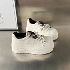 Damen Plateau-Sneaker mit modischem Design und atmungsaktiver Oberfläche R&B