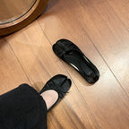 Damen Ballerinas mit einem zierlichen Schleifendesign und elegantem Blockabsatz R&B