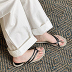 Damen Zehentrenner-Sandalen mit flexiblem Fußbett und elegantem Riemendesign R&B