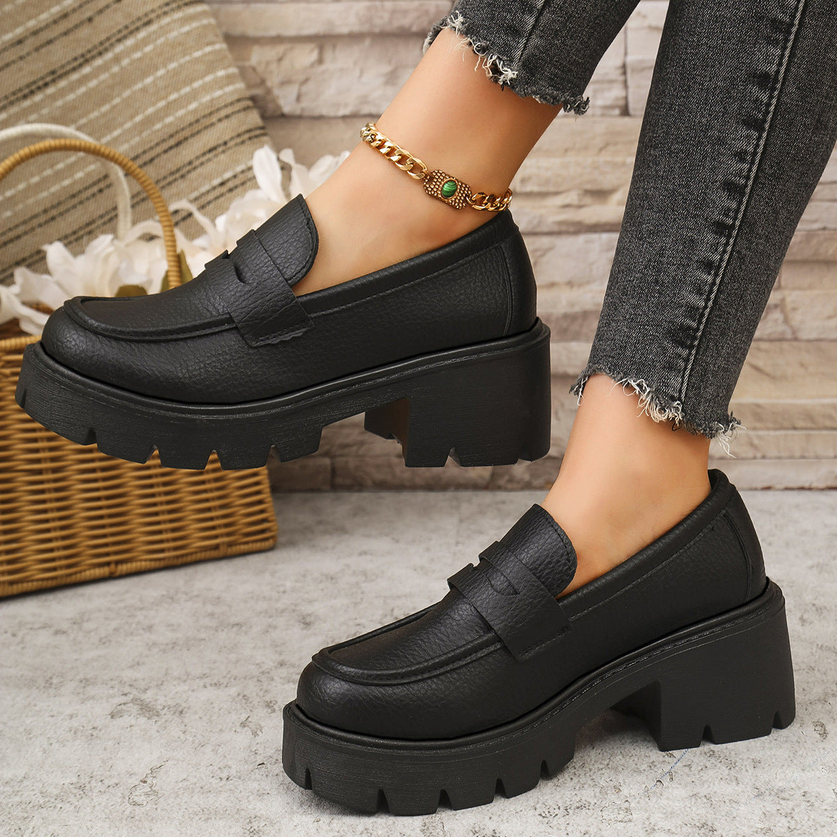 Damen Plateauslipper mit rutschfester Profilsohle und modischem Design R&B