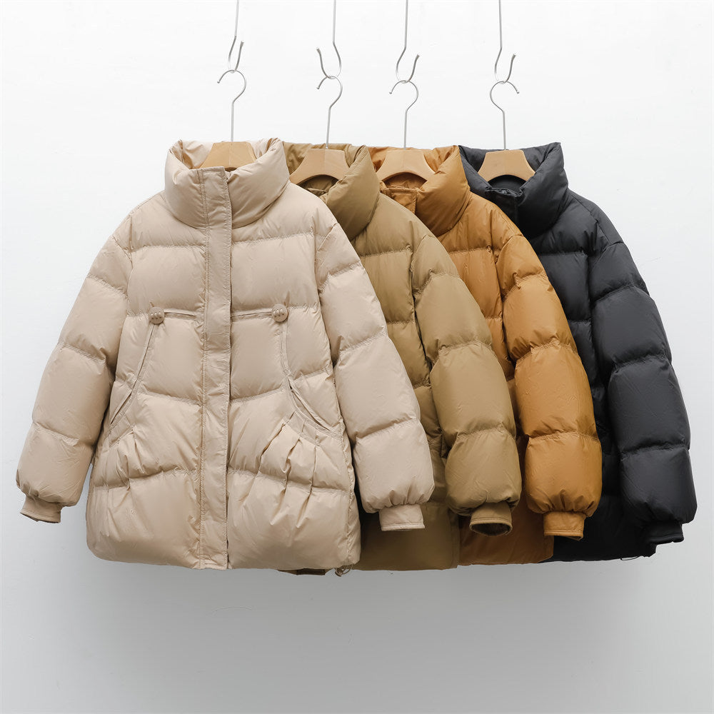 Damen voluminöse Winterjacke mit praktischen Taschen und hochschließendem Kragen R&B