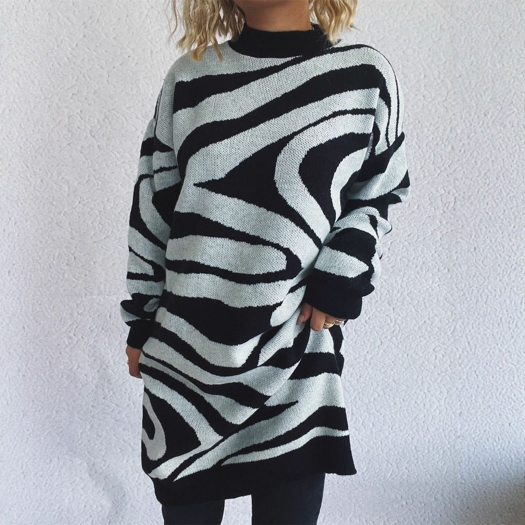 Damen Grobstrickpullover mit modernem Zebradesign und hohem Kragen R&B