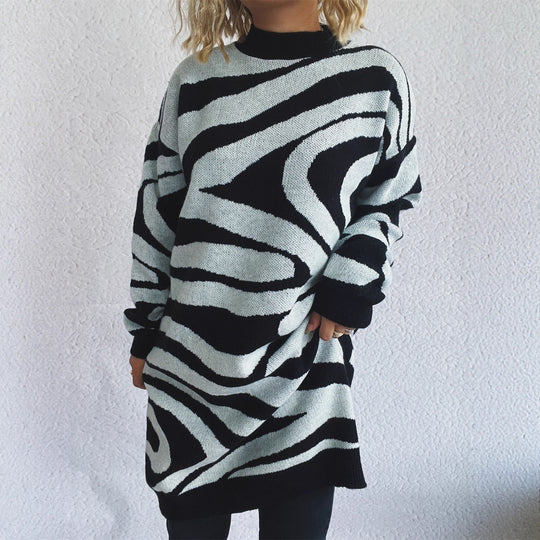 Damen Grobstrickpullover mit modernem Zebradesign und hohem Kragen R&B