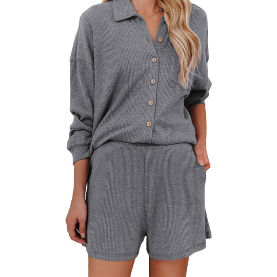 Damen Freizeitanzug mit lässiger Button-Down-Bluse und Shorts R&B
