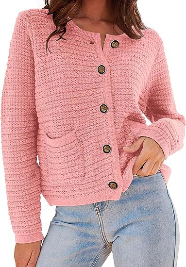 Damen Strickjacke mit dekorativen Knöpfen und praktischen Taschen R&B
