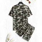 Herren Camouflage Sportanzug mit modernem Design und praktischen Taschen