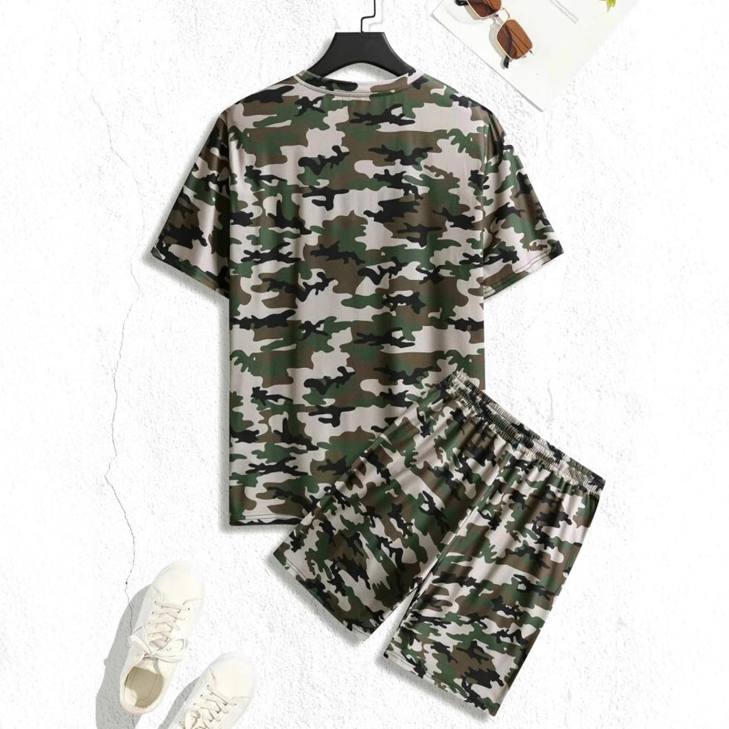 Herren Camouflage Sportanzug mit modernem Design und praktischen Taschen