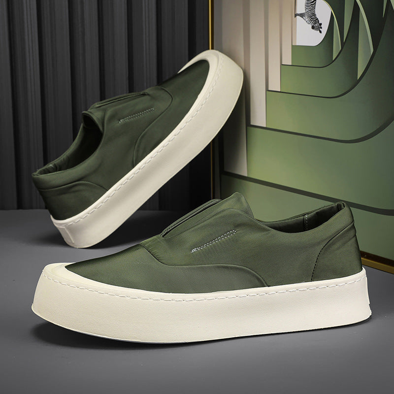Damen Modische Slip-On Sneakers mit atmungsaktivem Obermaterial und dämpfender Laufsohle
