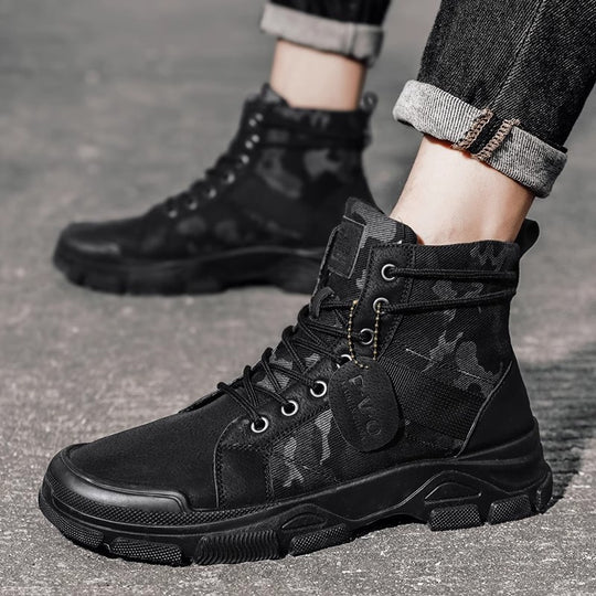 Damen Hohe Sneaker im modernen Camouflage-Stil mit robustem Sohlenprofil R&B