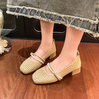 Damen Komfortable Ballerinas mit feinem Riemen und zierlichem Schmuckdetail