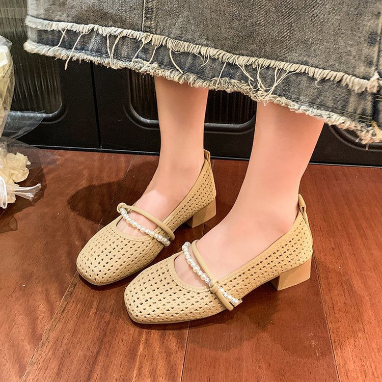 Damen Komfortable Ballerinas mit feinem Riemen und zierlichem Schmuckdetail