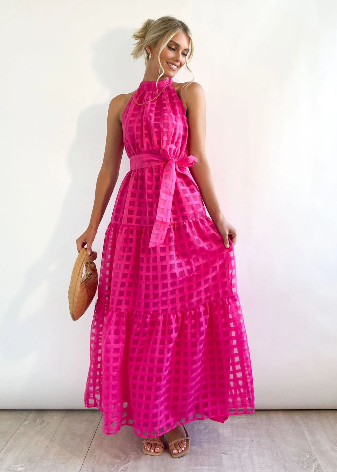 Damen Maxikleid mit raffiniertem Hochkragen und gestuftem Design R&B