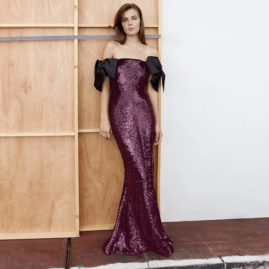 Damen Elegantes Pailletten-Maxikleid mit schulterfreiem Design und dekorativen Schleifen R&B