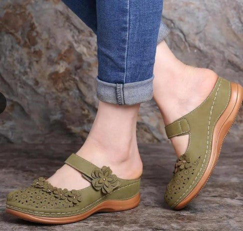 Damen Clogs mit dekorativen Blumenapplikationen R&B
