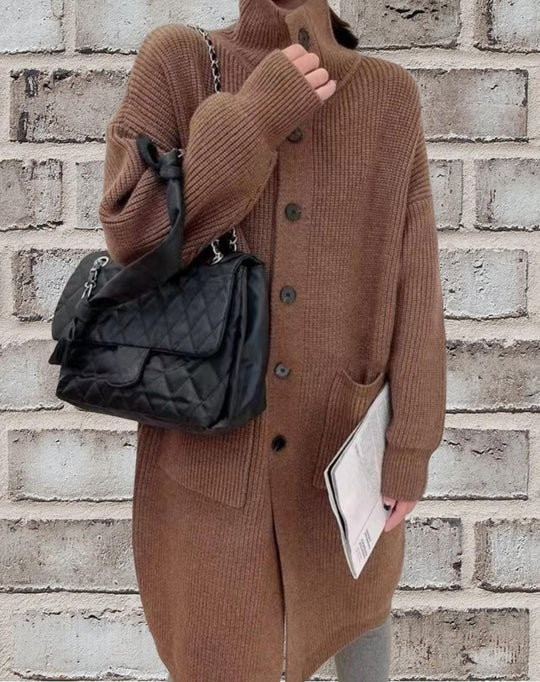 Damen Länger geschnittener Strickcardigan mit Knopfverschluss und aufgesetzten Taschen R&B
