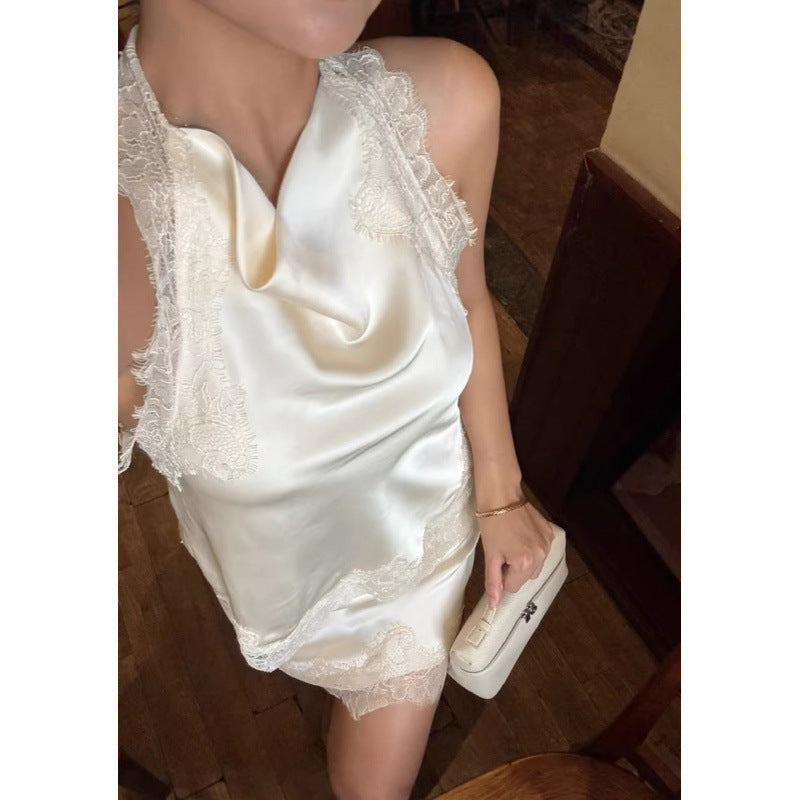 Damen Raffiniertes Abendkleid mit Spitze und fließendem Schnitt R&B