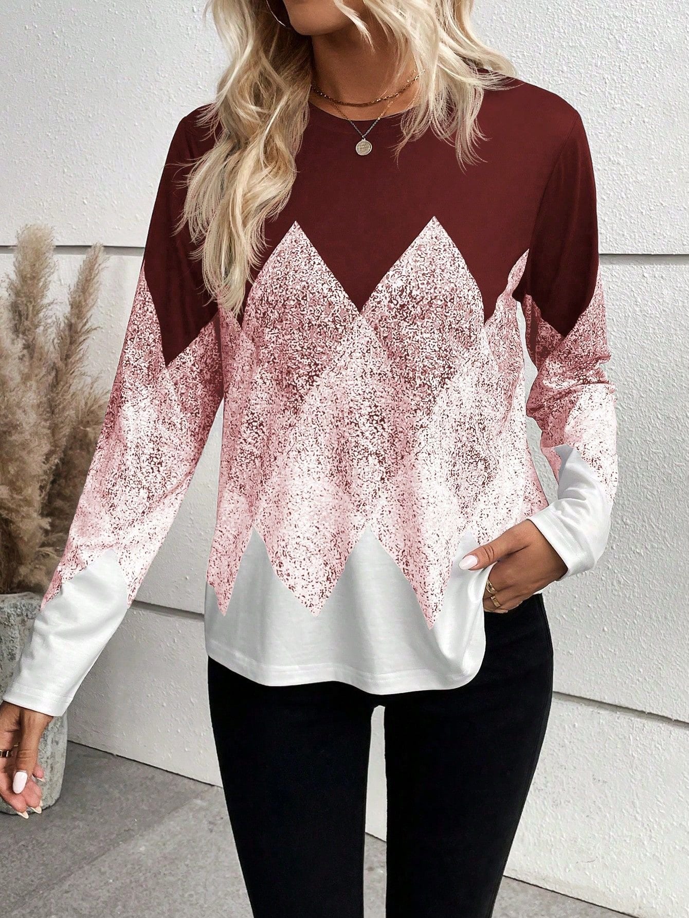 Damen modisches Langarmshirt mit grafischem Muster R&B