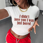 Damen Crop-Shirt mit kreativem Statement und figurbetontem Schnitt R&B