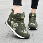 Damen Sportliche High-Top Sneakers im Camouflage-Design