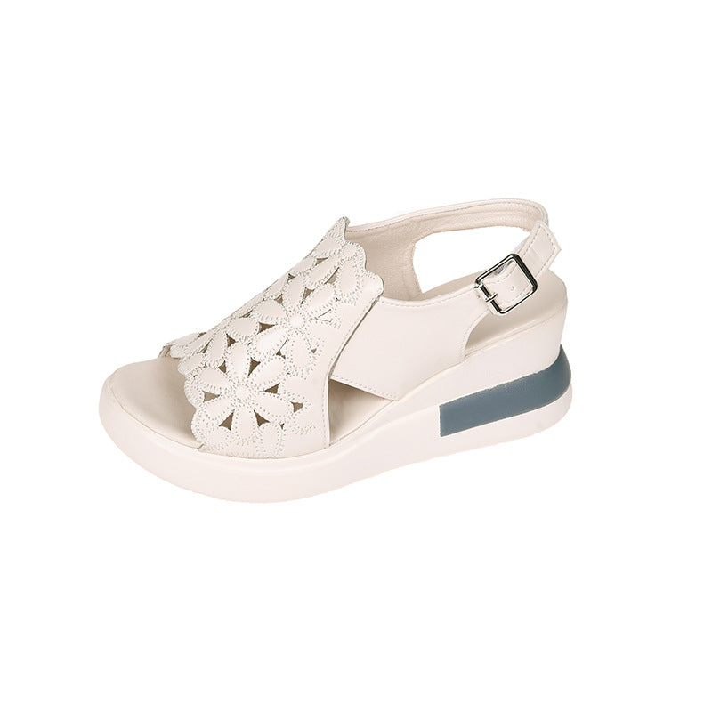 Damen nan Keilsandale mit floraler Laserperforation gepolsterter anatomischer Innensohle und verstellbarem Fersenriemen R&B