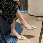Damen Slingback Pumps mit funkelndem Schmuckdetail