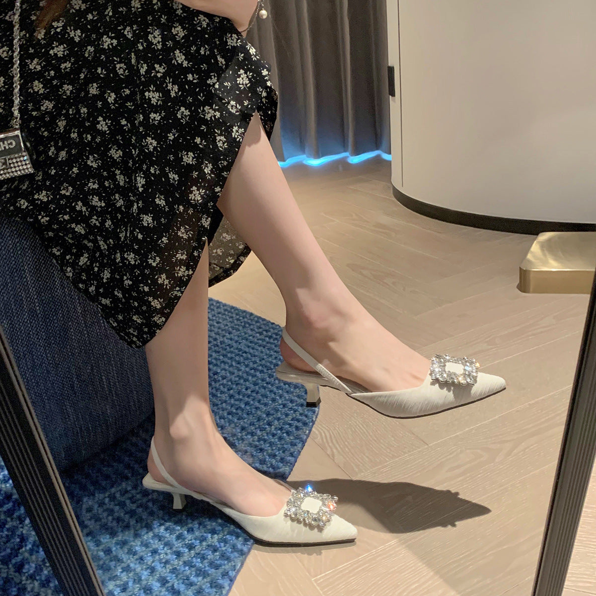 Damen Slingback Pumps mit funkelndem Schmuckdetail