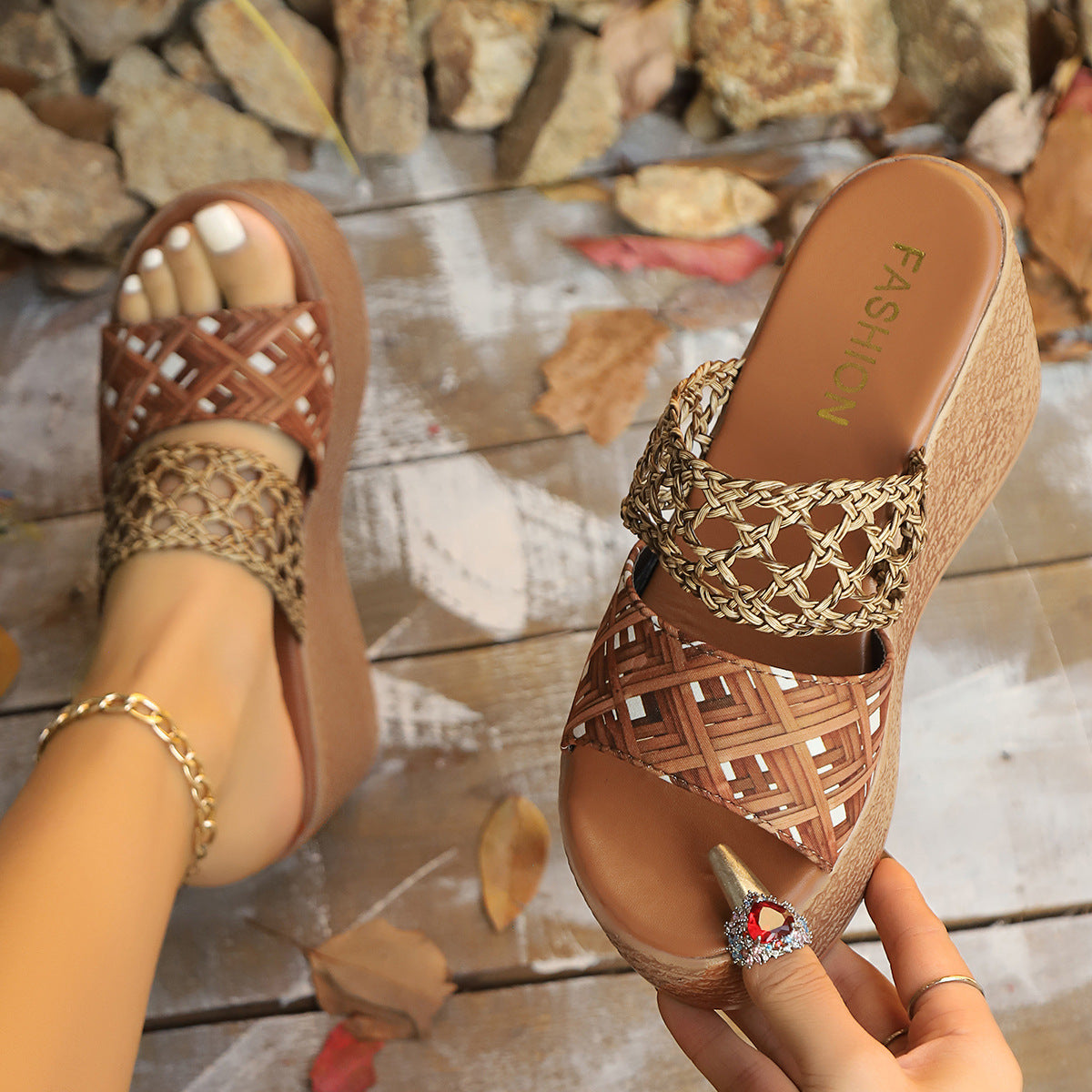 Damen Wedge-Sandalen mit geflochtenen Detail