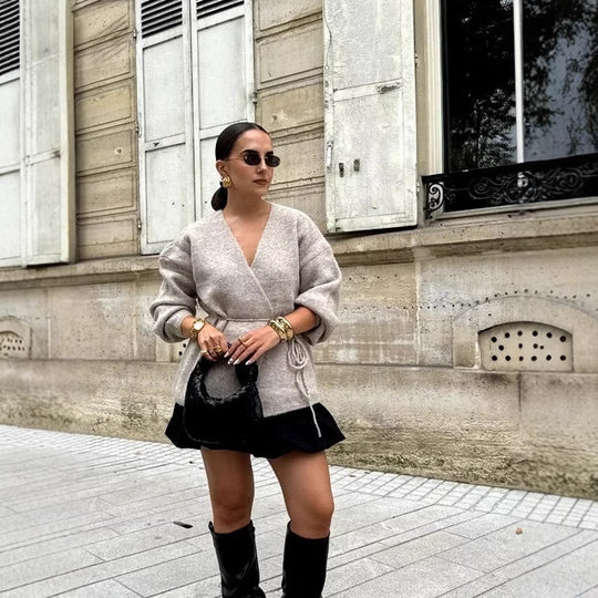 Damen Wickelpullover mit Taille und stylishen Details R&B