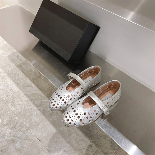 Damen elegante Ballerinas im modischen Lochdesign mit verstellbarem Riemen R&B