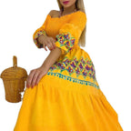 Damen Boho-Maxikleid mit schulterfreiem Design und verspieltem Stickereidetail EB