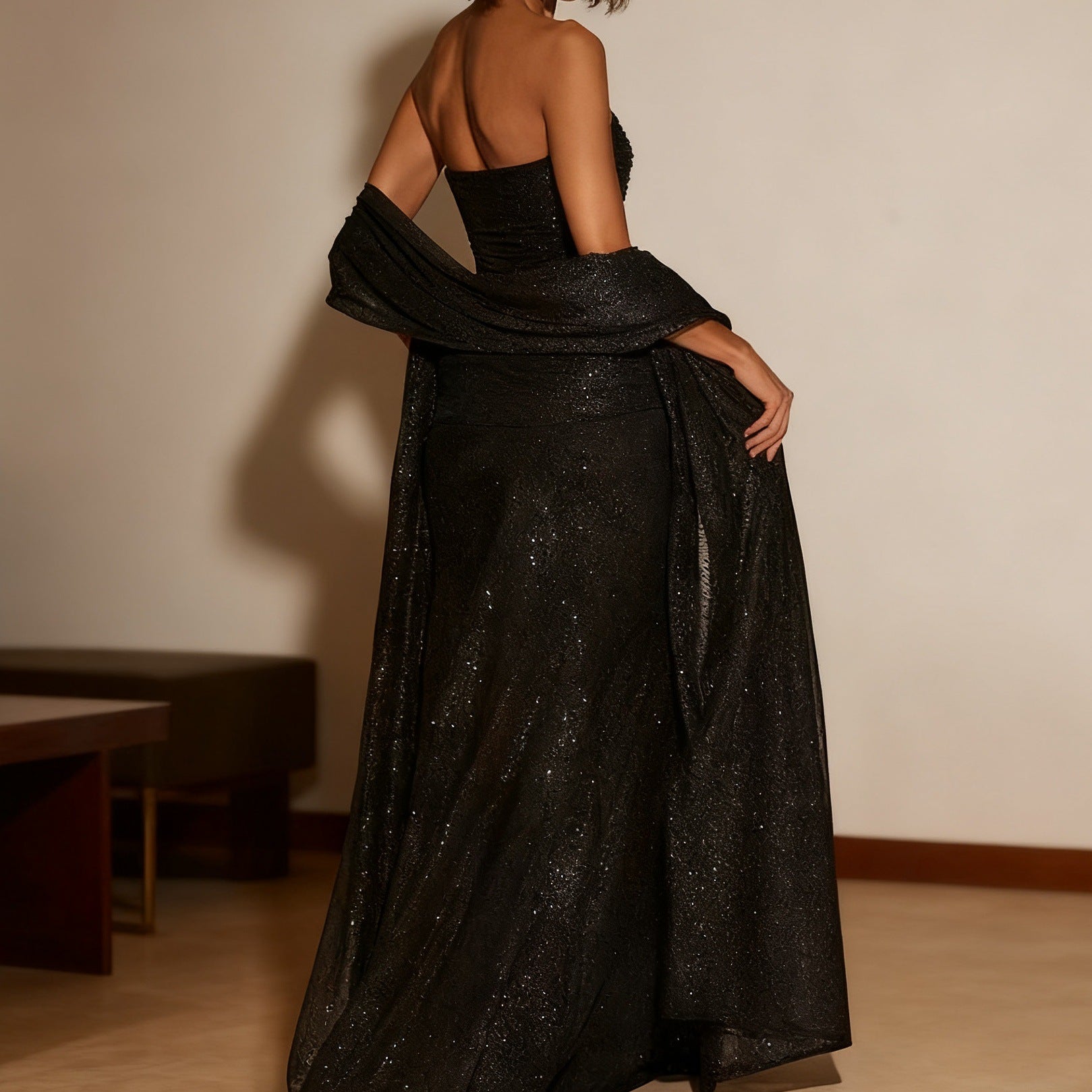Damen Strapless Glamour Kleid mit eleganten Schals R&B