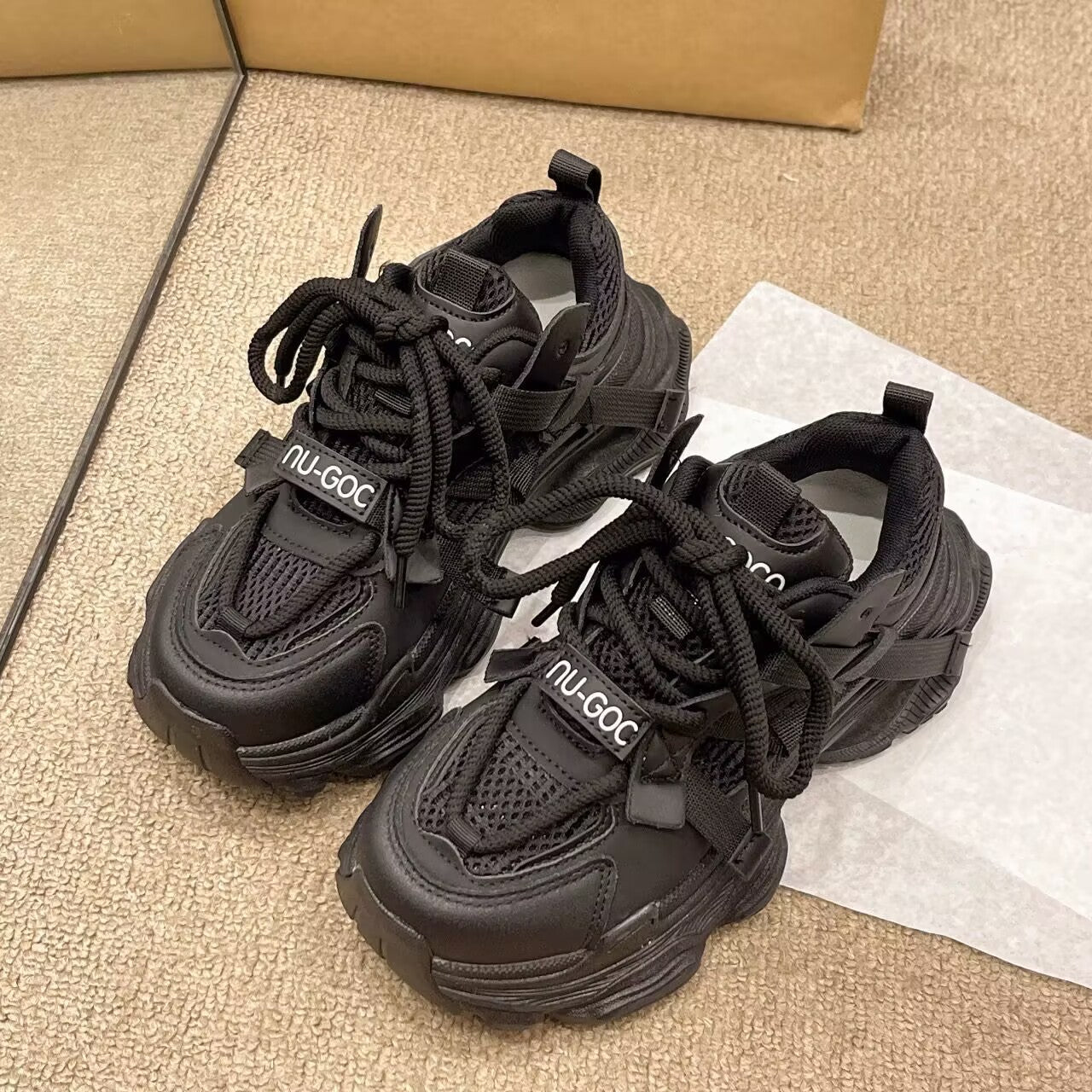 Damen Sportliche Chunky Sneakers mit verbesserten Dämpfungseigenschaften R&B