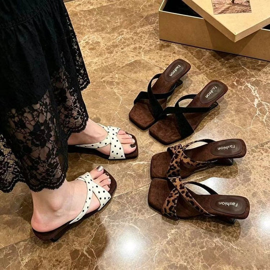 Damen elegante Riemchen-Sandaletten mit Punkten und komfortablem Fußbett R&B