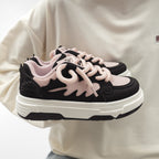 Damen Sportliche Chunky Sneakers mit dynamischem Design und elastischen Schnürsenkeln