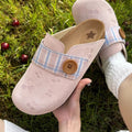 Damen Clogs mit modischem Karodesign und dekorativer Knopfdetails R&B