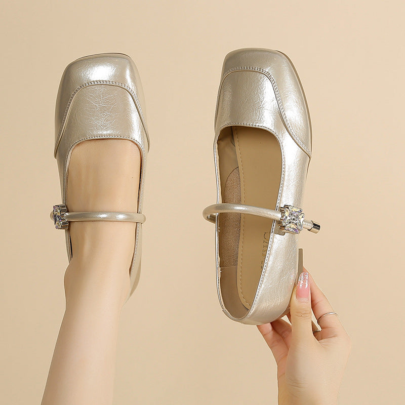 Damen Ballerinas mit dekorativem Riemen und glänzendem Finish R&B