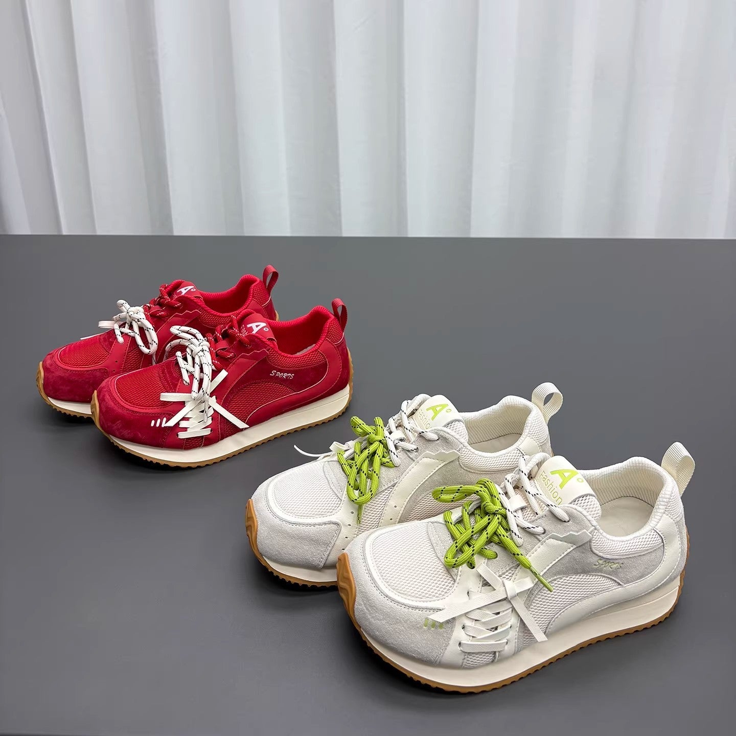 Damen Sportliche Sneaker mit innovativer Schnürtechnologie und atmungsaktiver Obermaterialkombination R&B