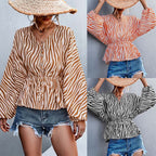 Damen Oversize Bluse mit ZR&Bra-Print und taillierter Raffung R&B