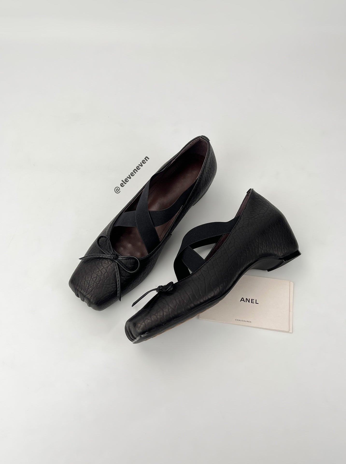 Damen Ballerina-Schuhe mit raffiniertem Cross-Over-Riemen und weichem Leder