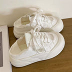 Damen Sneakers im modernen Design mit verspielten Elementen R&B