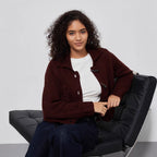 Damen Grobstrickjacke mit dekorativen Knopfdetails und praktischen Taschen R&B
