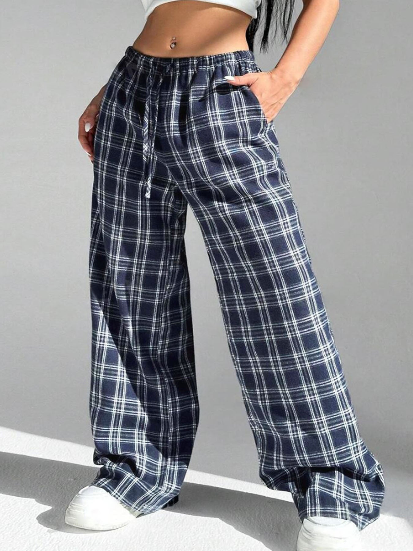 Damen Weite Karohose mit elastischem Bund und praktischen Taschen R&B