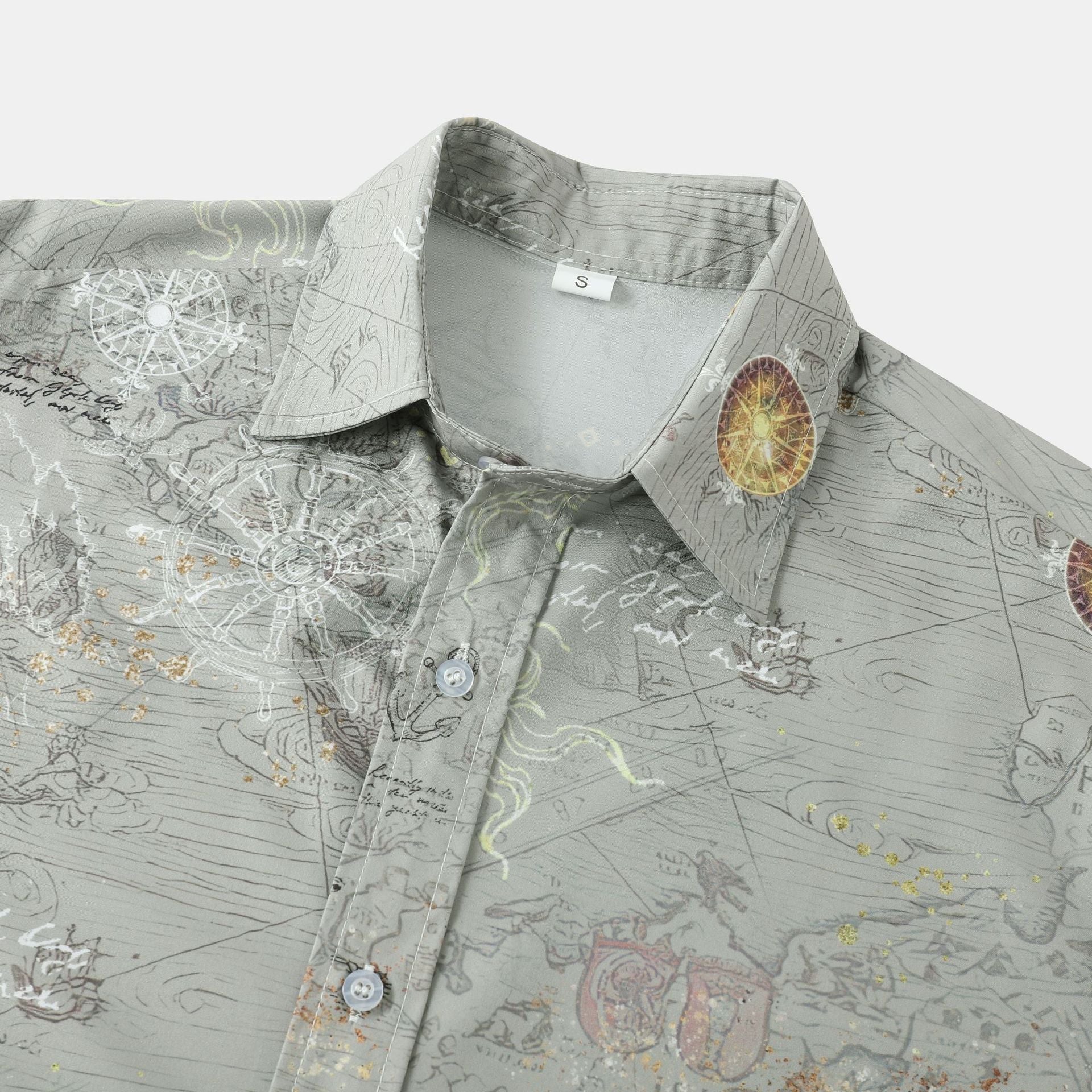 Herren Kurzarmhemd mit explorativem Kartendesign