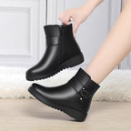 Damen gefütterte Winterstiefel mit modischer Schnallenverzierung R&B