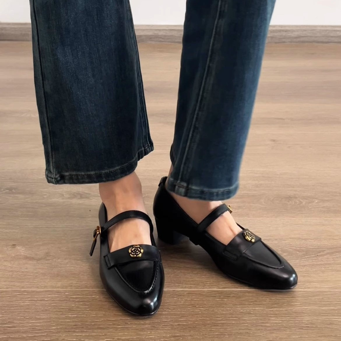 Damen elegante Mary Jane Schuhe mit modischer Schnalle R&B